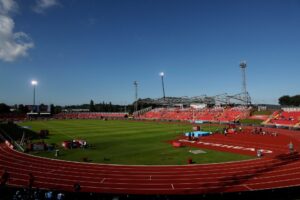 Read more about the article FA Trophy match abandoned as player leaves pitch in ambulance after medical emergency