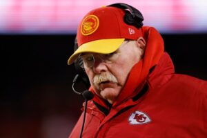 Read more about the article Andy Reid unsure over new Chiefs star brought in to solve Patrick Mahomes dilemma after benching ‘struggling’ starter