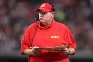 Read more about the article ‘Game ball!’ – Super Bowl winner spills on epic rivalry with ‘teacher’s pet’ Andy Reid and one time he bested Chiefs guru