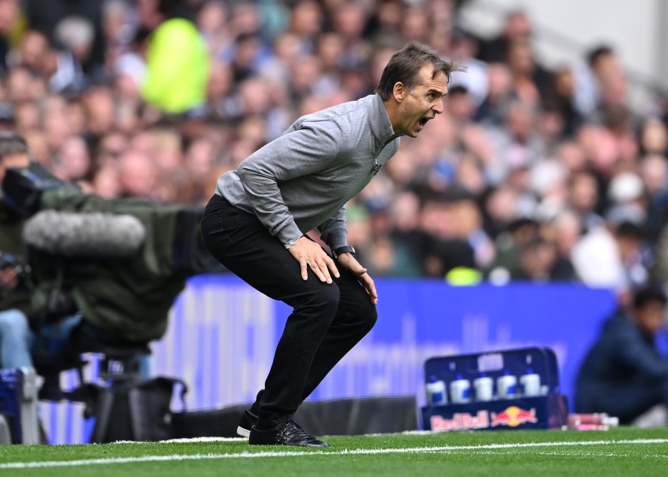 You are currently viewing West Ham delay Julen Lopetegui decision amid approach for six-time Serie A winner