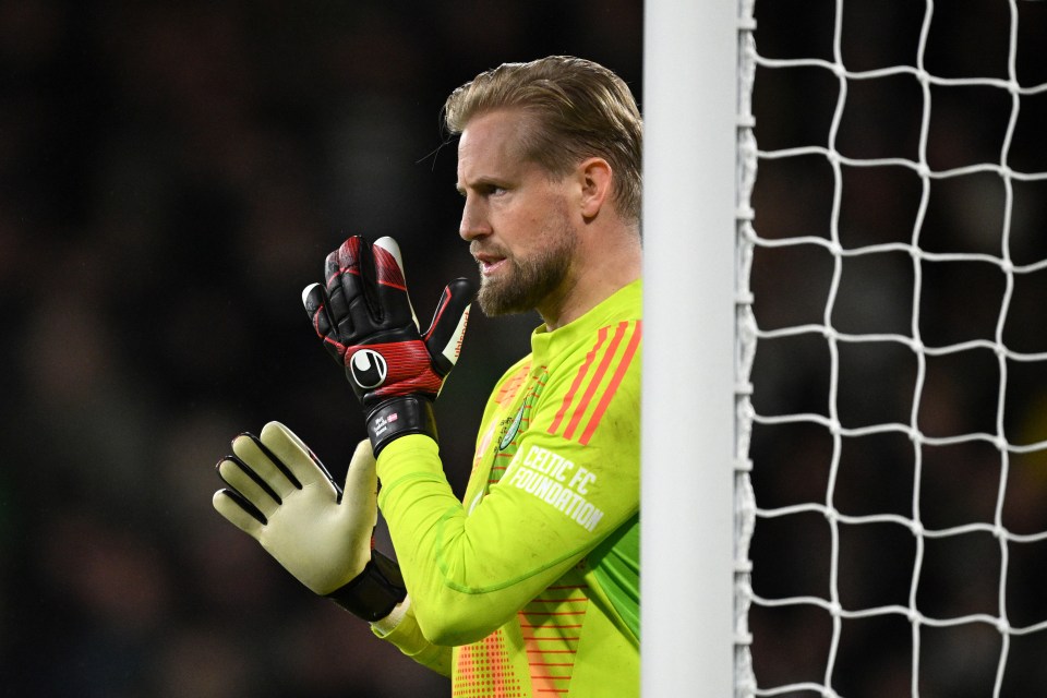 You are currently viewing Kasper Schmeichel avoids punishment for breaking strict rule before making trophy-winning penalty save