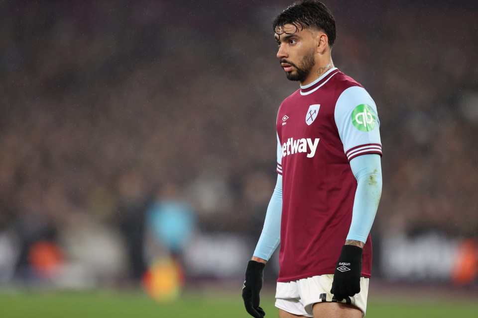 You are currently viewing Former West Ham and Newcastle boss compares ‘liability’ Lucas Paqueta to Premier League cult hero