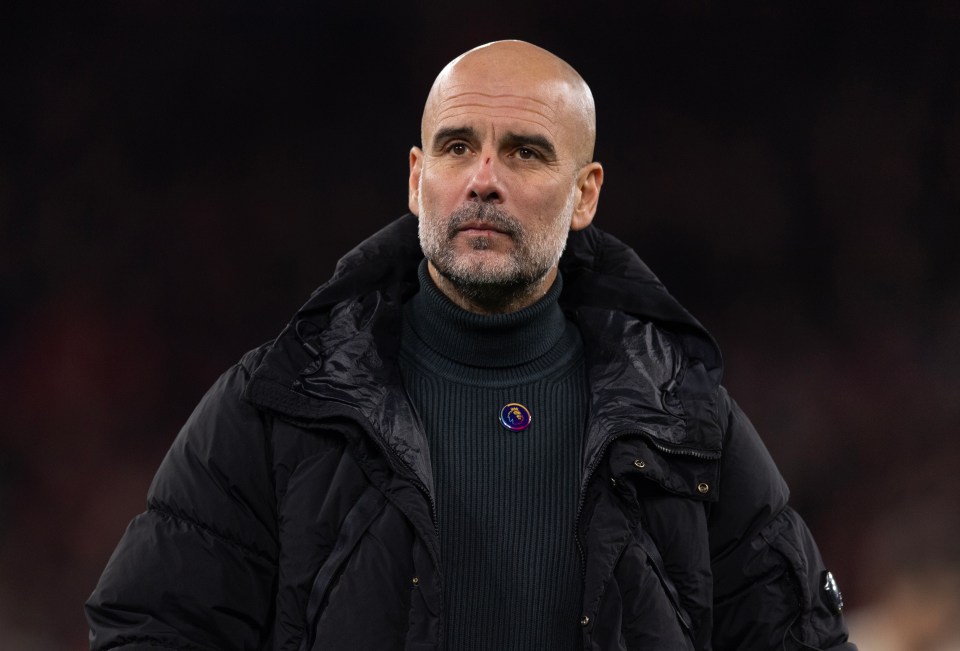 You are currently viewing Pep Guardiola tipped to quit Man City despite penning new contract