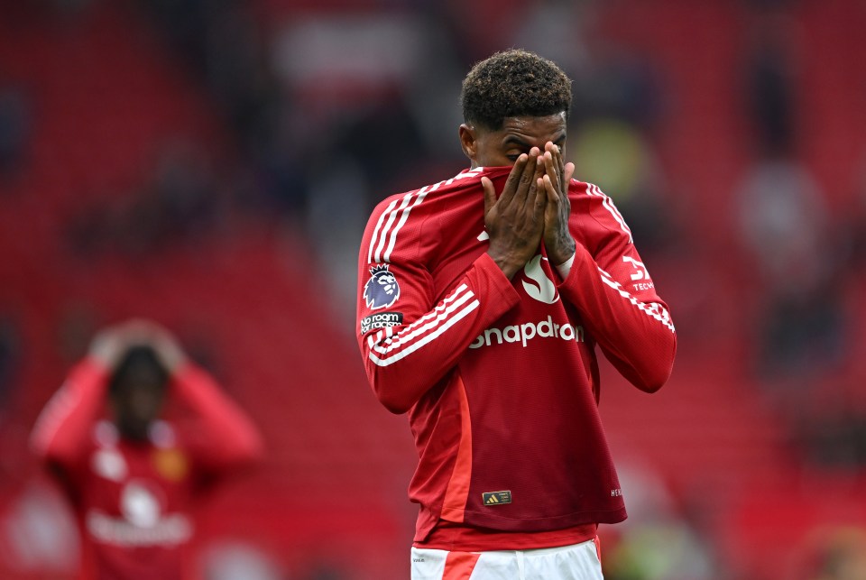 You are currently viewing Gary Neville thinks he knows why Ruben Amorim has dropped Marcus Rashford for third straight game