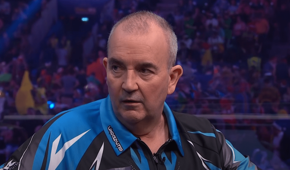 You are currently viewing ‘You shouldn’t ask me that’ – Phil Taylor called out rival on live TV in painfully awkward interview