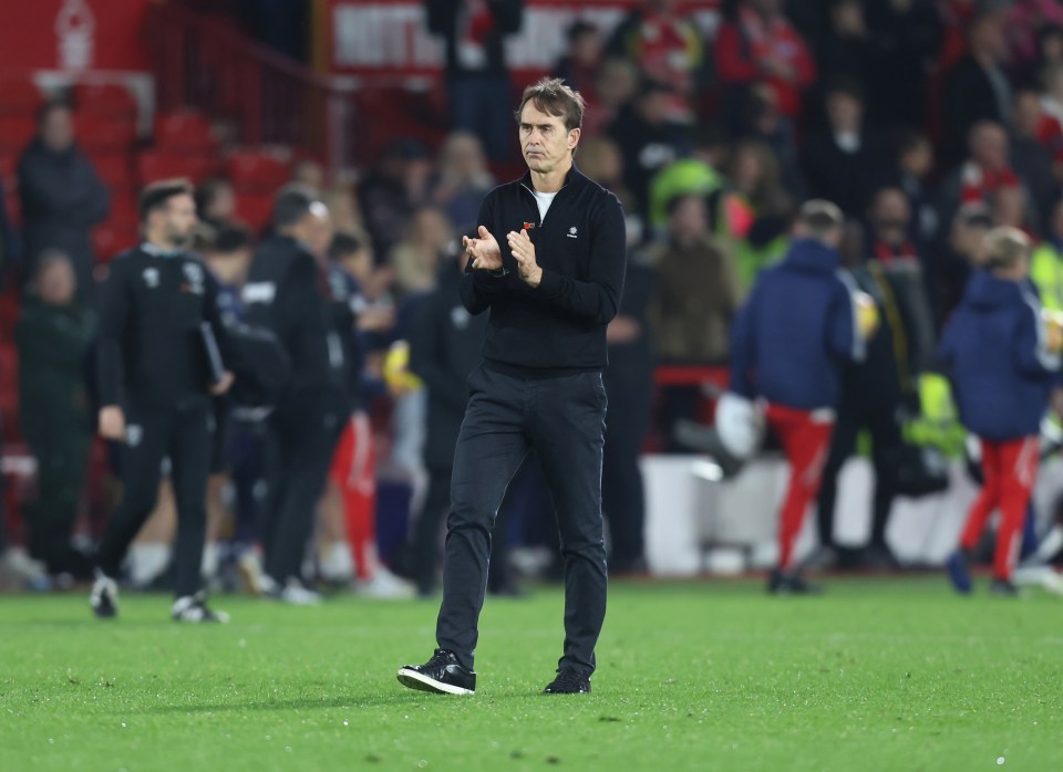 You are currently viewing West Ham eye up former Champions League manager as pressure grows on Julen Lopetegui