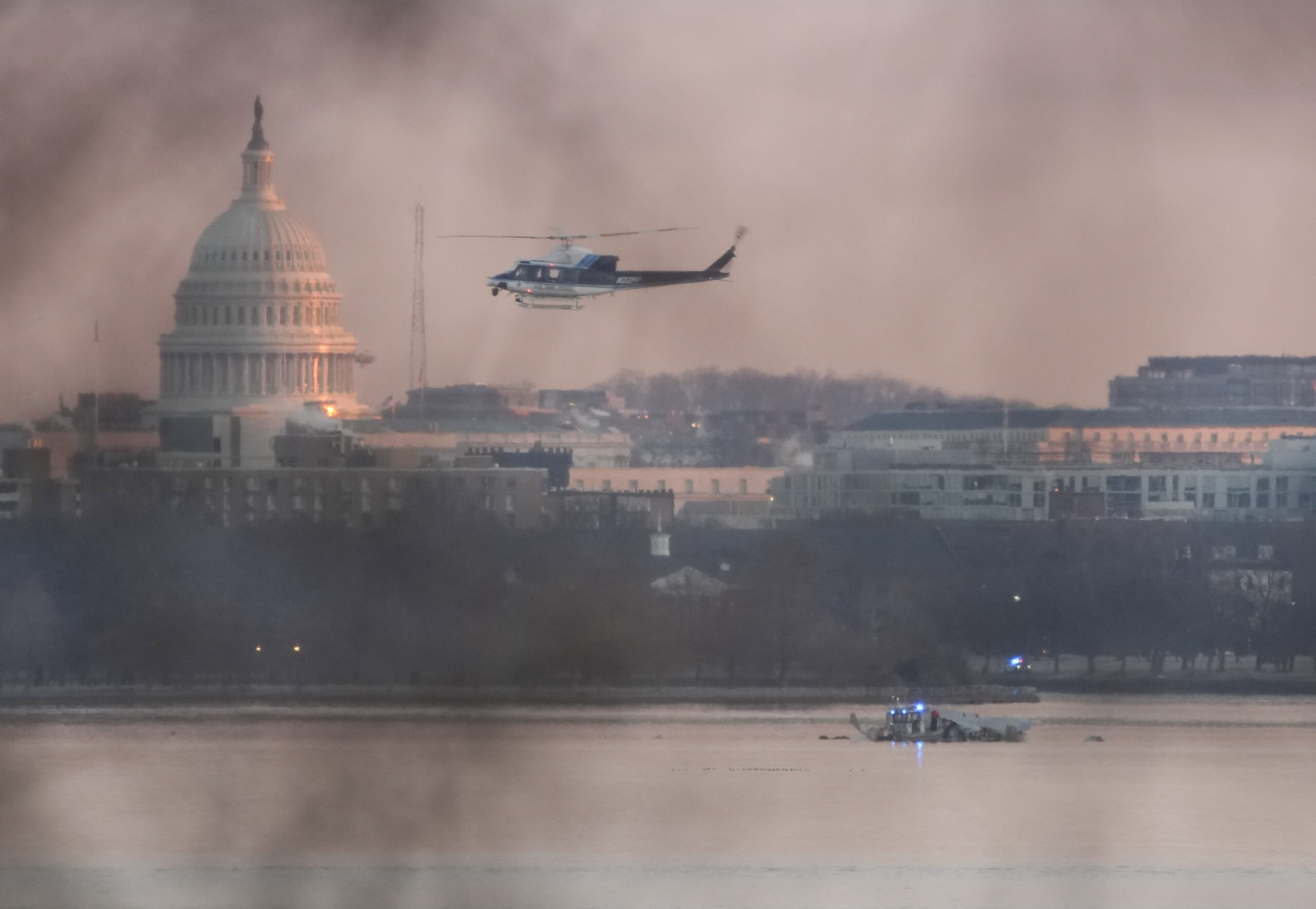 Read more about the article Yahoo Sports AM: Tragedy on the Potomac