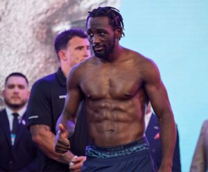 Read more about the article Terence Crawford’s chances of beating Canelo Alvarez assessed in brutally honest take by ex-world champion