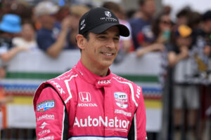 Read more about the article NASCAR guarantees Helio Castroneves a spot in Daytona 500 through a new provisional