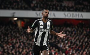 Read more about the article Alan Shearer answer to £150m Alexander Isak question speaks volumes with Arsenal linked