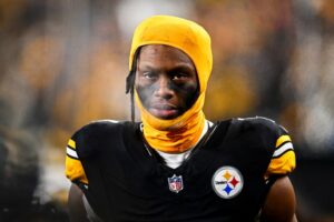 Read more about the article ‘Trade him’ – Steelers fans reach breaking point with George Pickens after troubled star erupts