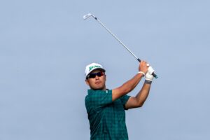 Read more about the article Hideki Matsuyama and Collin Morikawa separate from the field at The Sentry