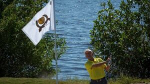 Read more about the article Former Senior British Open champion Pete Oakley wins PGA Quarter Century Championship