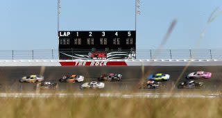 You are currently viewing Xfinity, Craftsman Truck Series teams set for organizational test at Rockingham