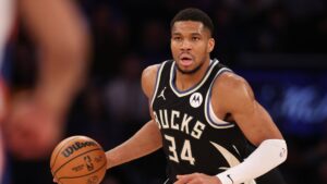 Read more about the article Latest NBA All-Star Game fan voting: Antetokounmpo, Jokić still leading vote-getters, LaMelo Ball would start