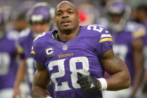 Read more about the article ‘Ready for the league’ – Adrian Peterson’s unstoppable seventh-grade son has insane highlight reel