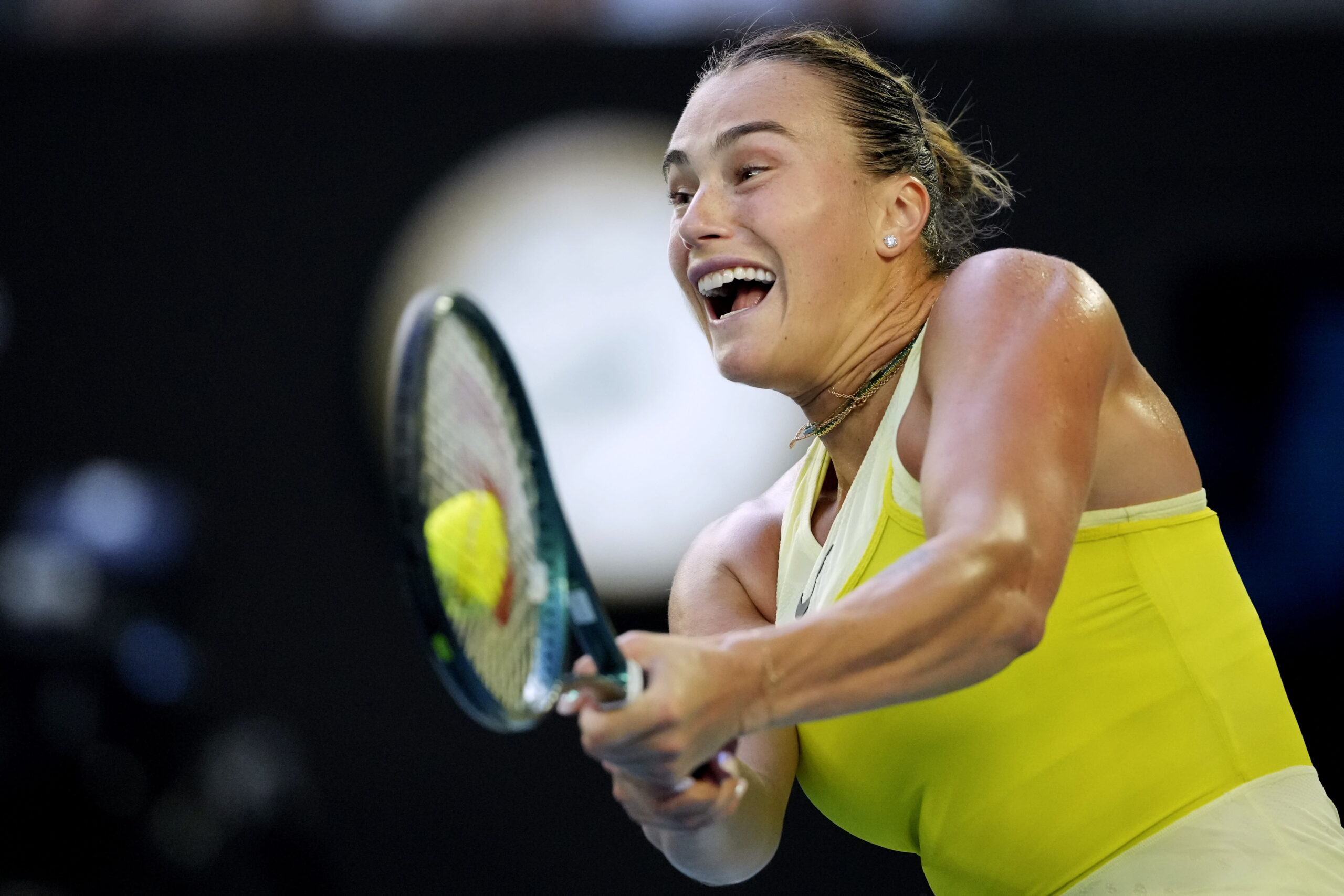 You are currently viewing Aryna Sabalenka beats Sloane Stephens to begin her bid for a third Australian Open title