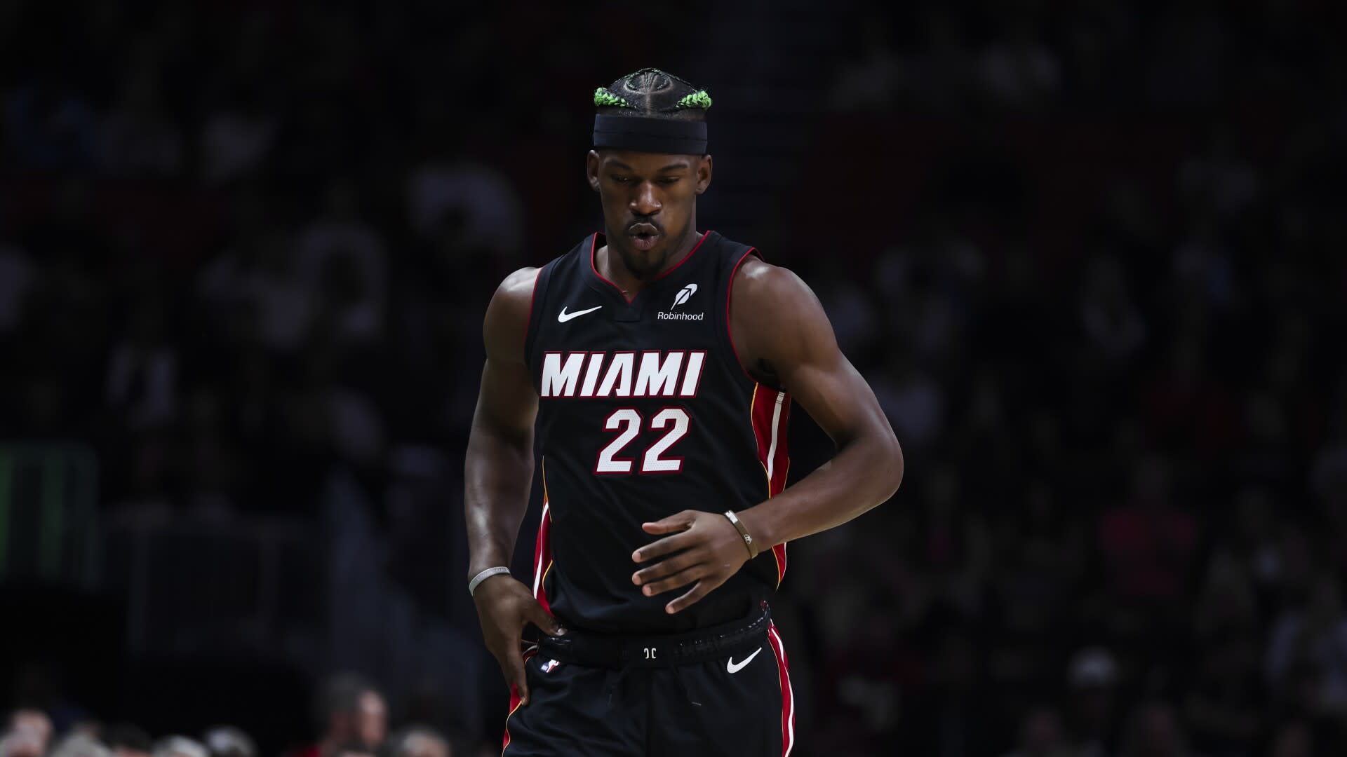 You are currently viewing Jimmy Butler reportedly tells Miami Heat he wants a trade