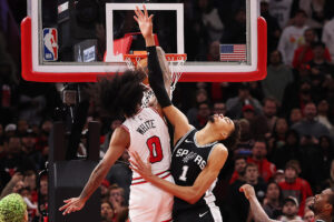 Read more about the article Bulls’ Coby White puts Victor Wembanyama on a poster with dagger dunk over 7-4 Spurs phenom