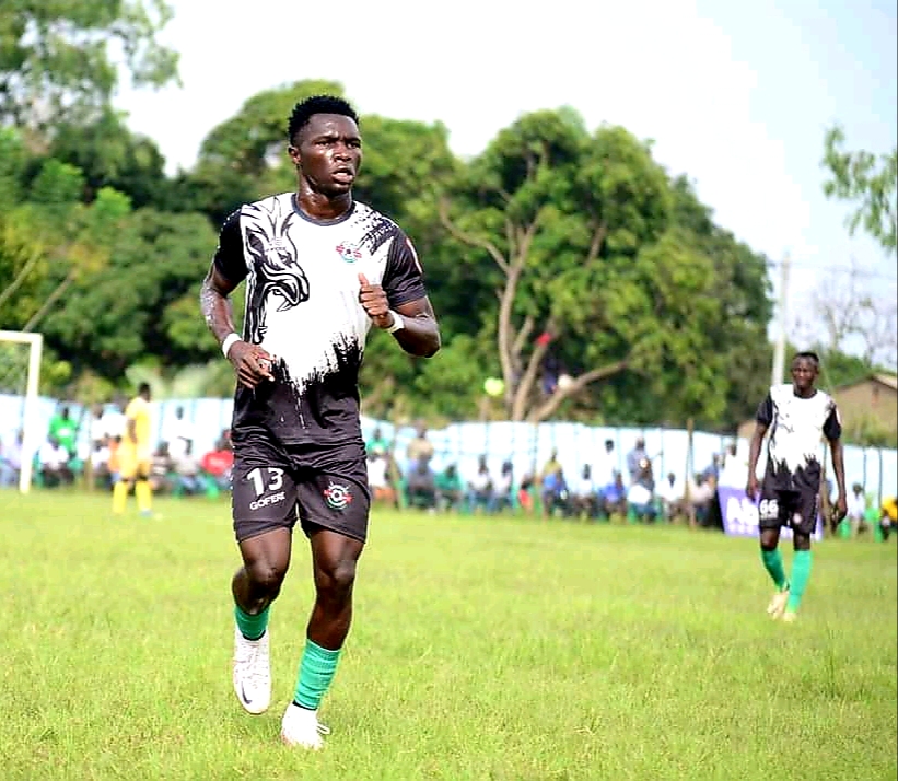 You are currently viewing KNOW YOUR STARS: Midfielder Davis Kakaire yearns for greatness