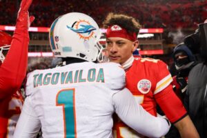 Read more about the article ‘So soft’ – Patrick Mahomes’ stunned response to Tua Tagovailoa asking for his jersey had NFL fans saying same thing