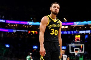 Read more about the article ‘Don’t worry about that’ – Steph Curry comes out swinging in face of 3-point shot criticism and stern Michael Jordan warning