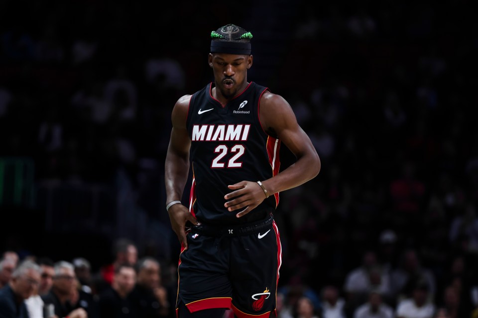 You are currently viewing ‘Never hate you’ – Miami Heat fans know where blame for Jimmy Butler trade bombshell lies as Shaq weighs into debate