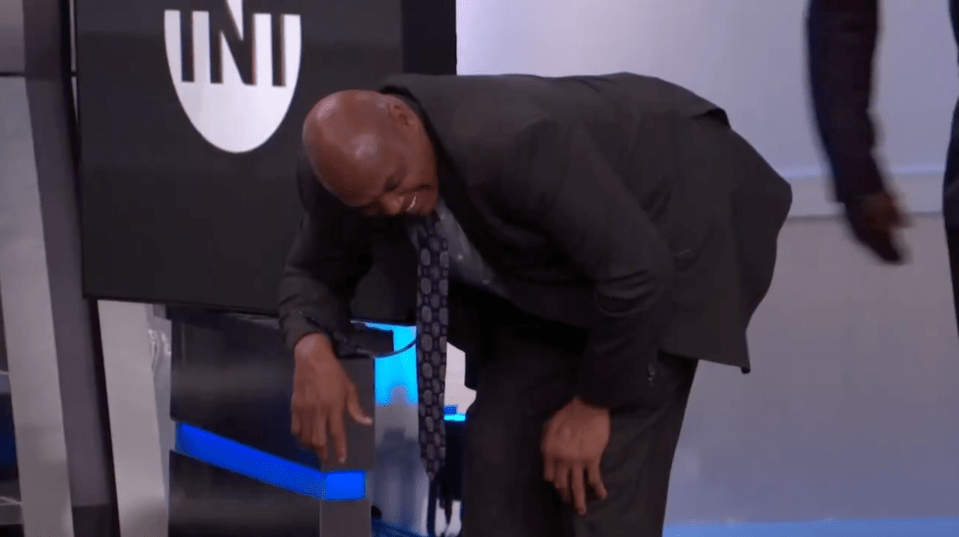 Read more about the article ‘No bones were broken’ – Charles Barkley left in stitches after running Bill Belichick play against Shaq