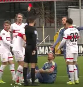 Read more about the article Ajax player allowed to continue playing despite receiving red card in bizarre moment