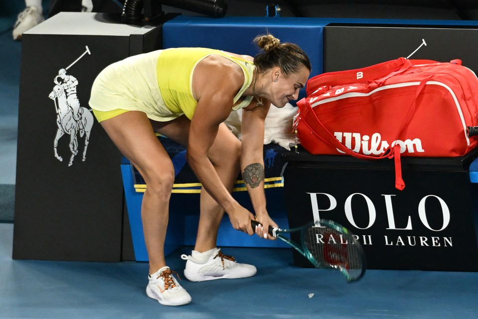 You are currently viewing Smashed racket lands Aryna Sabalenka $20k fine as Australian Open collects over six-figures through Melbourne meltdowns