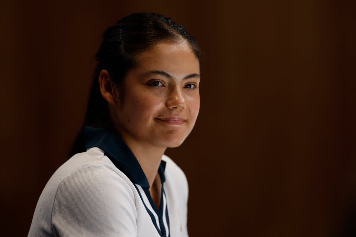 You are currently viewing Emma Raducanu ‘badly bitten by ants’ on eve of Australian Open