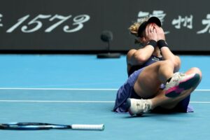 Read more about the article Zheng out in Melbourne shock as Sabalenka, Osaka battle through