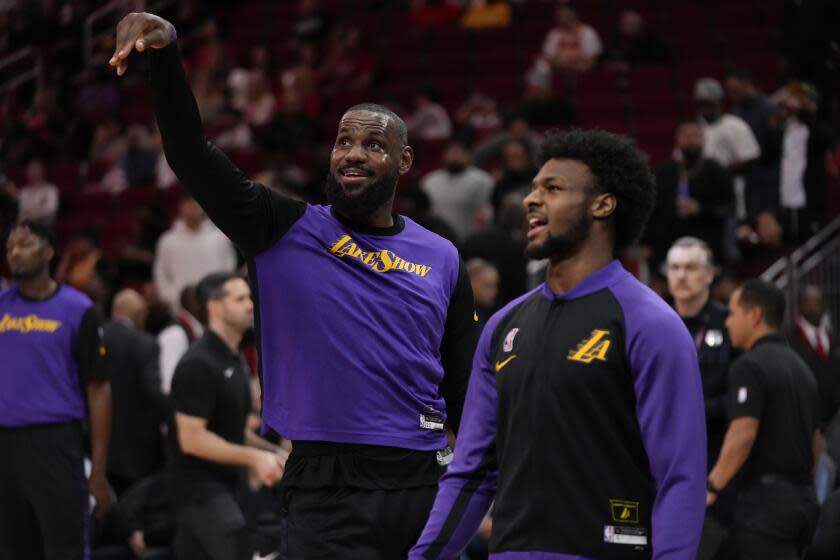 You are currently viewing ‘Bronny doesn’t have to play’: LeBron James glad he does because father-son duo ‘pretty special’