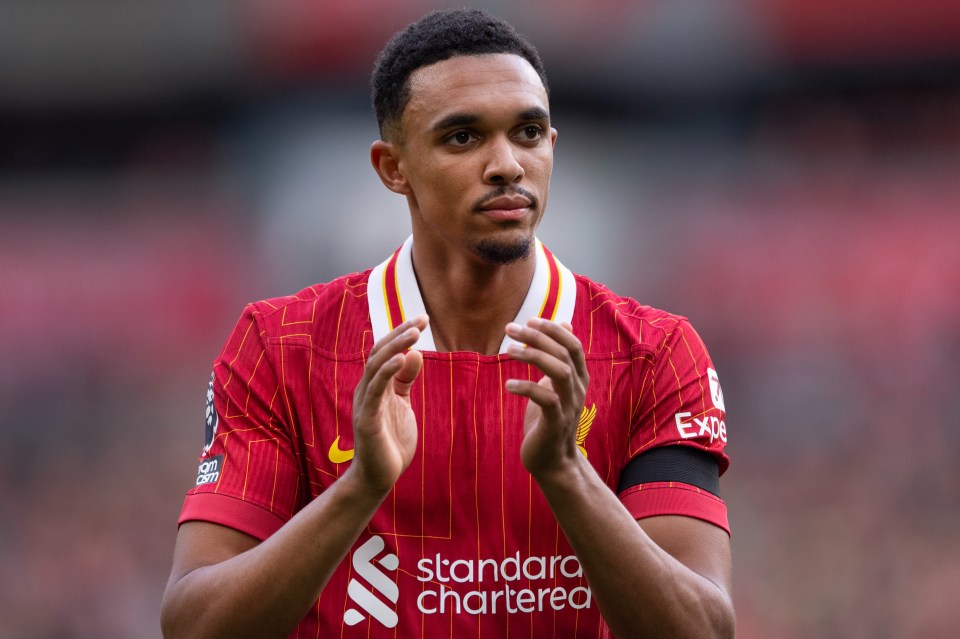 You are currently viewing Carlo Ancelotti issues cryptic three-word message amid Trent Alexander-Arnold to Real Madrid rumours