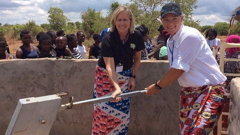 You are currently viewing Betsy King’s Golf Fore Africa ends with $20 million raised, countless lives changed