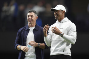 Read more about the article The indoor golf league that Tiger Woods and Rory McIlroy envisioned finally has its debut match