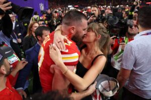 Read more about the article Will Travis Kelce propose to Taylor Swift at Super Bowl 59? NFL power couple spark engagement rumours