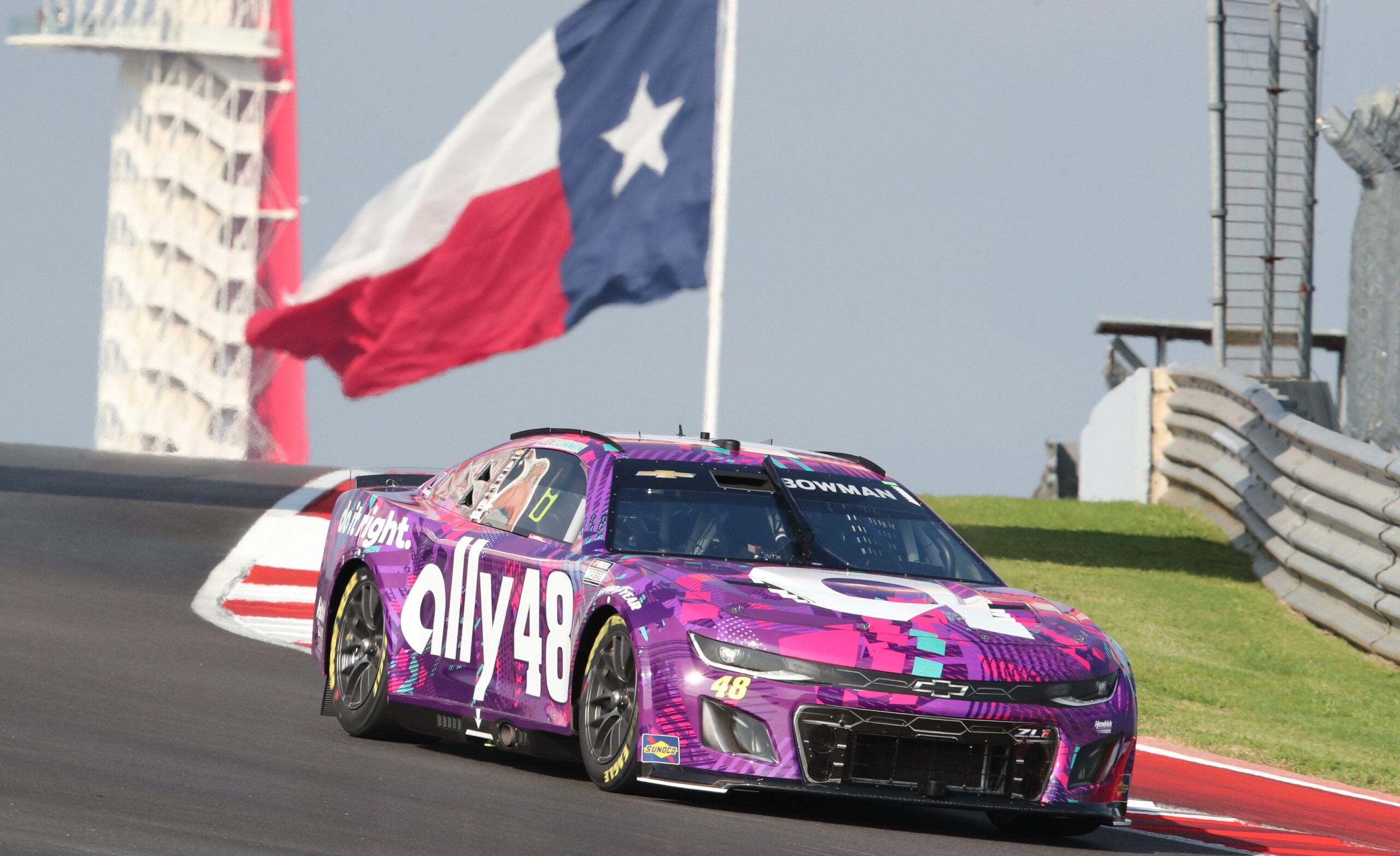 You are currently viewing How to find military discounts for EchoPark Automotive Grand Prix COTA NASCAR race