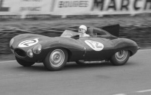 Read more about the article Sir Stirling Moss’s 1954 Le Mans Jaguar D-Type latest classic up for auction