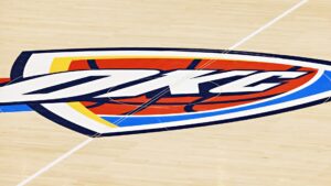 Read more about the article Thunder, Hornets swap future second-round picks in Monday night trade.