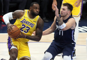 Read more about the article Lakers’ NBA Finals odds more than double after swapping Anthony Davis for Luka Dončić