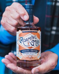 Read more about the article Wanna booze it up with Richard Petty? You can’t, but you can buy NASCAR King’s whiskey