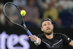 Read more about the article Pouille fears his tennis career could be over after collapsing during a match