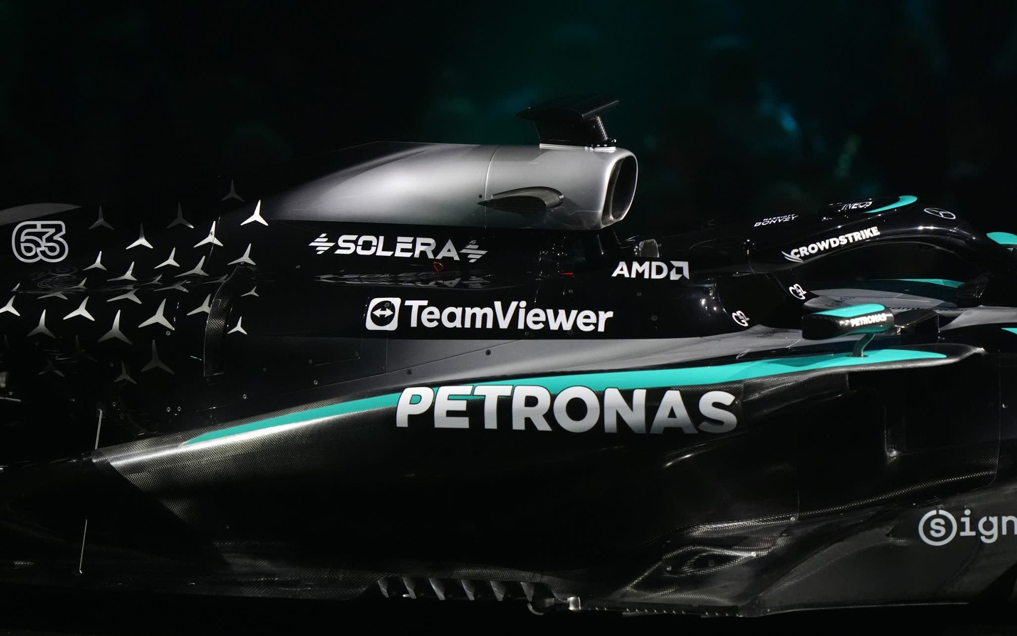 Read more about the article New Mercedes F1 car is blank where Sir Jim Ratcliffe’s Ineos sponsorship was