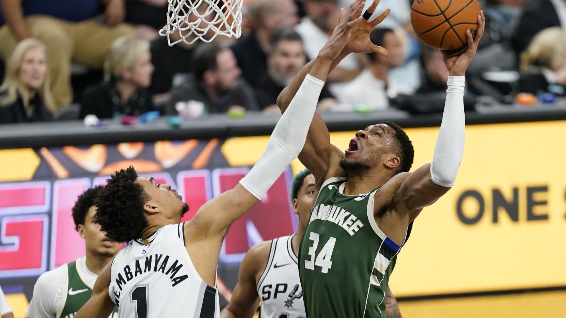 You are currently viewing Grizzlies vs. Bucks Best bets: Odds, predictions, recent stats, trends for February 2