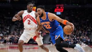 Read more about the article Karl-Anthony Towns scores 27 and grabs 20 rebounds as Knicks survive Raptors, 121-115