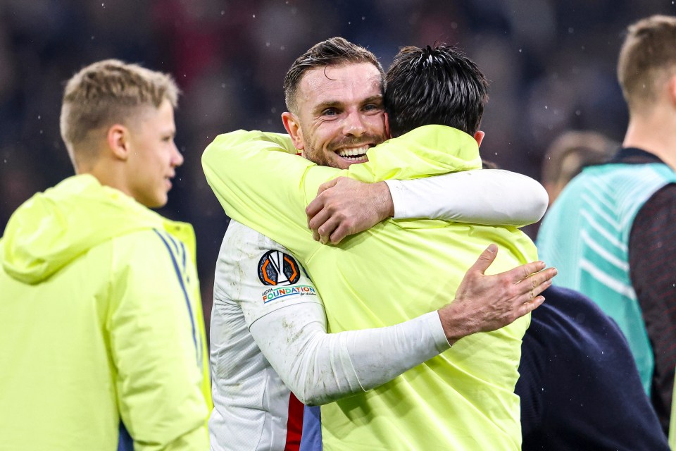 You are currently viewing ‘Practically an attack’ – Liverpool star’s brother left furious but things get even better for Jordan Henderson’s Ajax