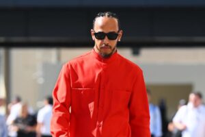 Read more about the article Lewis Hamilton urged to stop ‘nonsense’ as Bernie Ecclestone makes feeling clear on Ferrari F1 move