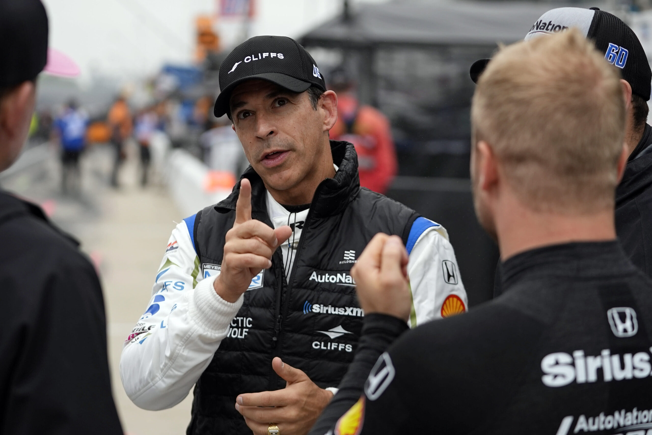 You are currently viewing NASCAR drivers divided on new rule that could guarantee Helio Castroneves a spot in the Daytona 500