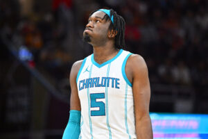 Read more about the article Lakers’ trade for Hornets C Mark Williams rescinded due to ‘failure to satisfy condition’